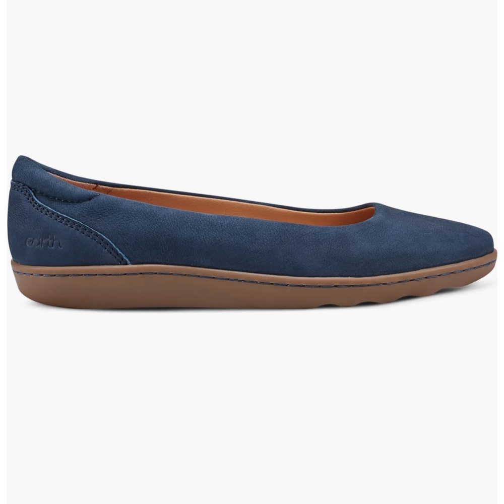 Landen Flat (Women)
Earth® NWOT Size 8W - Picture 5 of 7